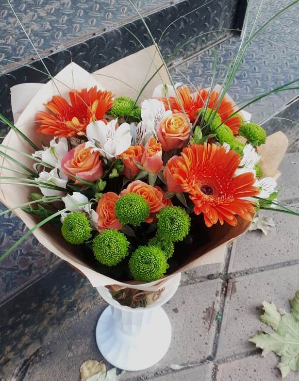 Букет цветов из: Герберы, Хризантемы, Альстромерии и Розы в Веселом