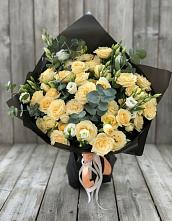 Букет цветов из:  Розы и Лизиантусы #REPLACE_PRED# Веселом