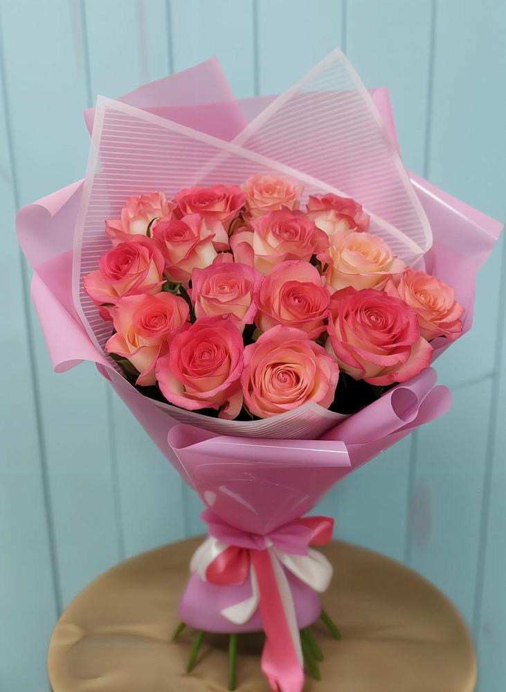 Букет 15 Розовых роз Равель в Веселом