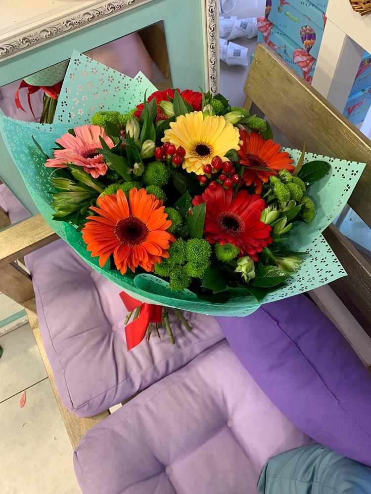 Букет цветов из: Герберы, Хризантемы и Альстромерии в Веселом