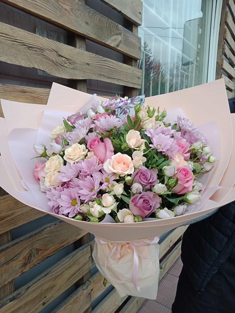 Букет цветов из: Розы и Хризантемы в Веселом