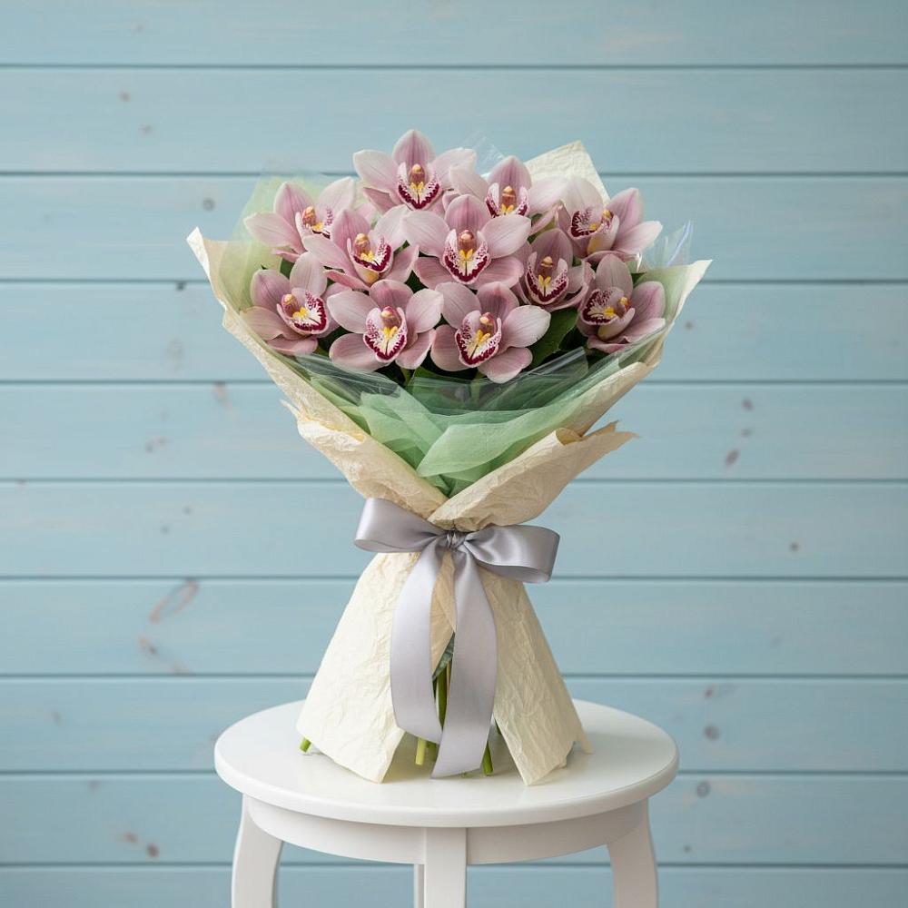 Букет цветов из: Орхидеи и Розы в Веселом