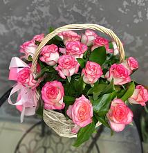 Цветочная композиция из Розы в корзине #REPLACE_PRED# Веселом