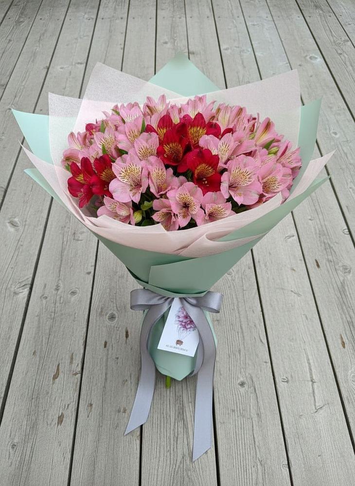 Букет цветов из: Альстромерии в Веселом