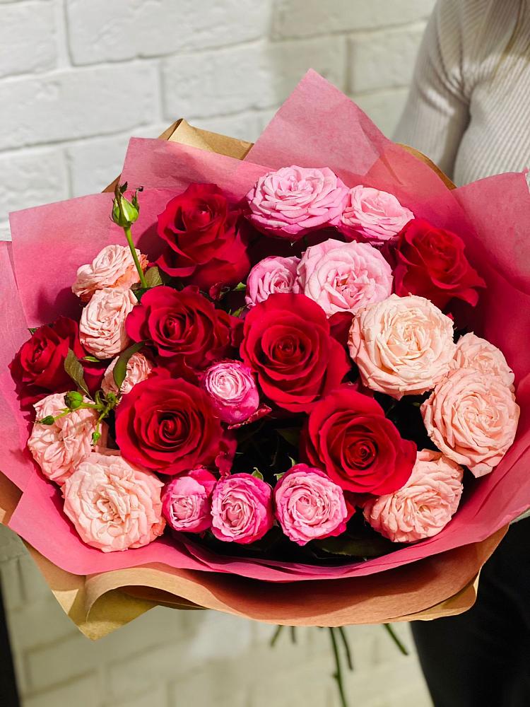 Букет цветов из: Розы в Веселом