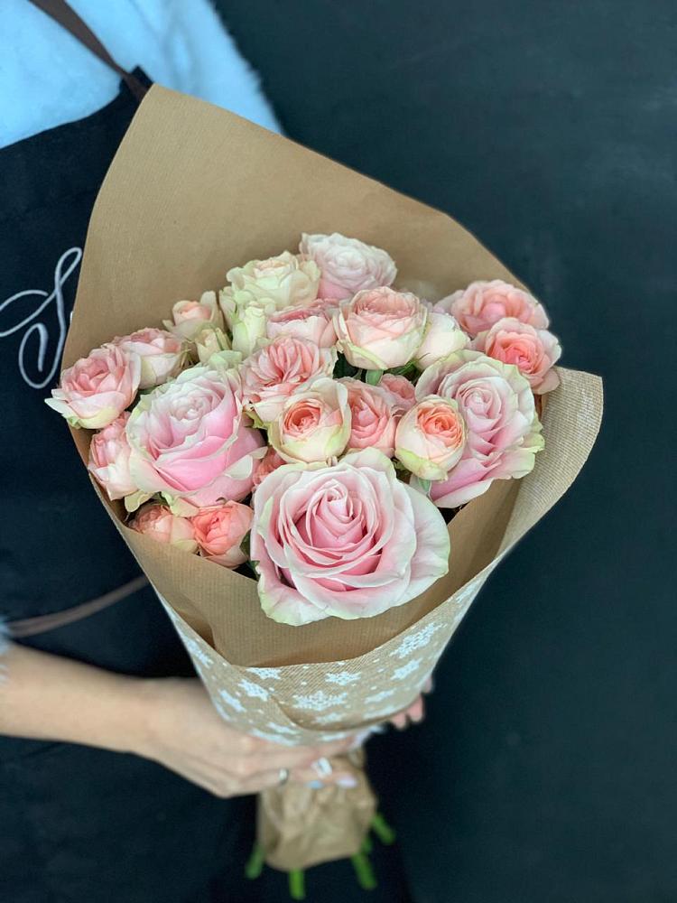 Букет цветов из: Хризантемы и Розы в Веселом