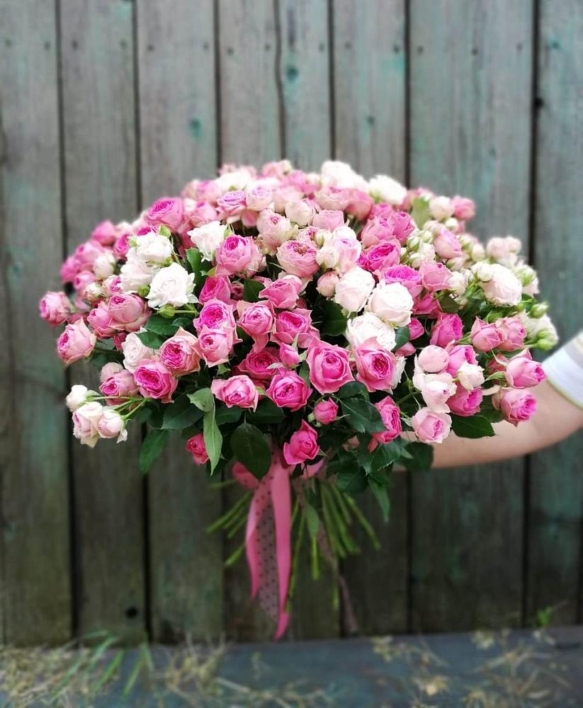 Букет Розовые кустовые розы Натали и Лав Лидия в Веселом