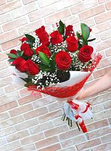 Букет цветов из:  Розы #REPLACE_PRED# Веселом