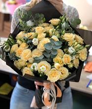 Букет цветов из:  Розы и Лизиантусы #REPLACE_PRED# Веселом