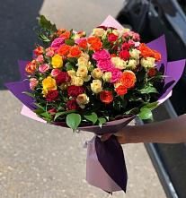 Букет Микс из разноцветных кустовых роз #REPLACE_PRED# Веселом