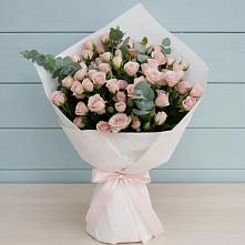 Букет цветов из:  Розы #REPLACE_PRED# Веселом