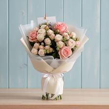 Букет цветов из:  Розы в Веселом