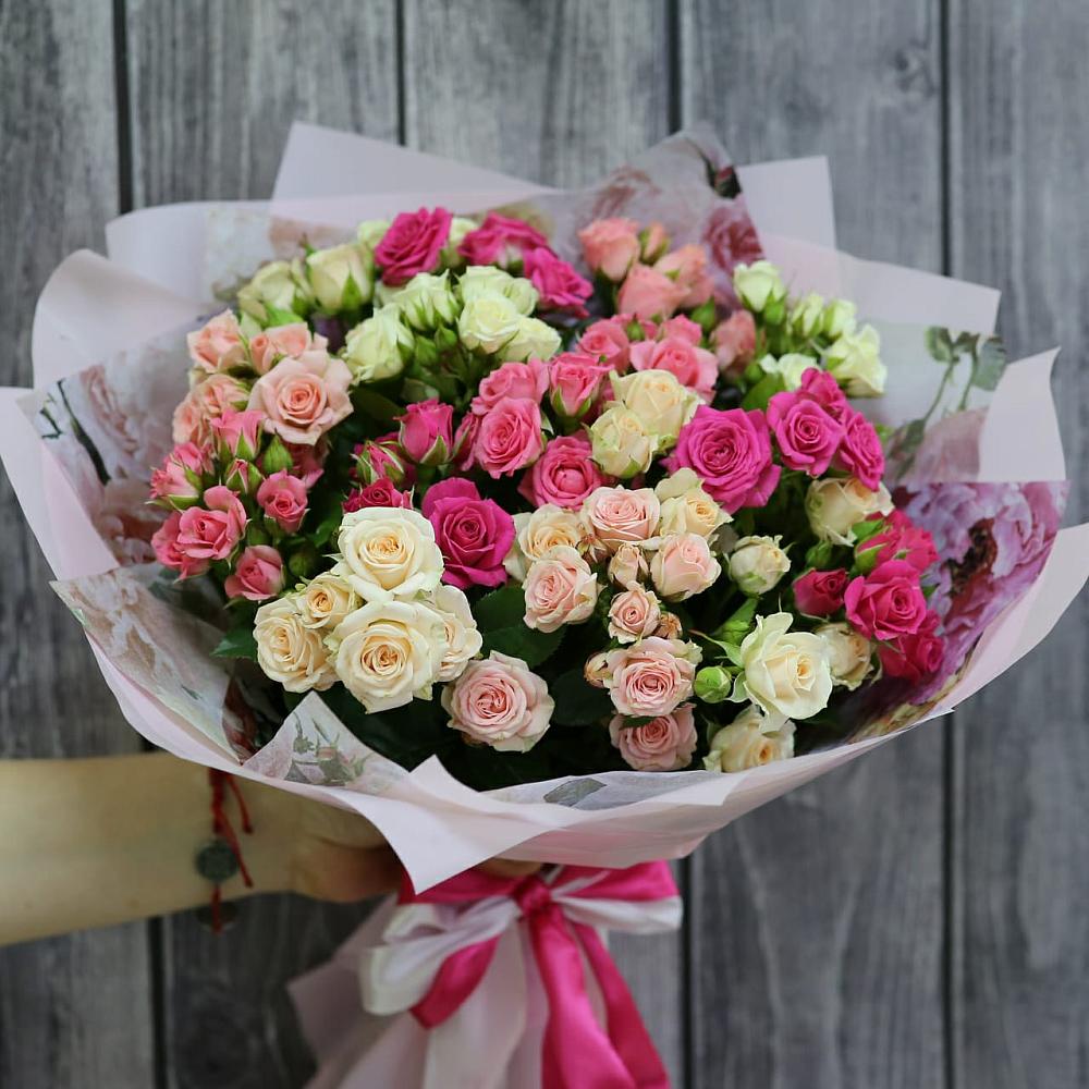 Букет цветов из: Розы в Веселом
