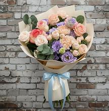 Букет цветов из:  Розы, Лизиантусы и Гвоздики #REPLACE_PRED# Веселом