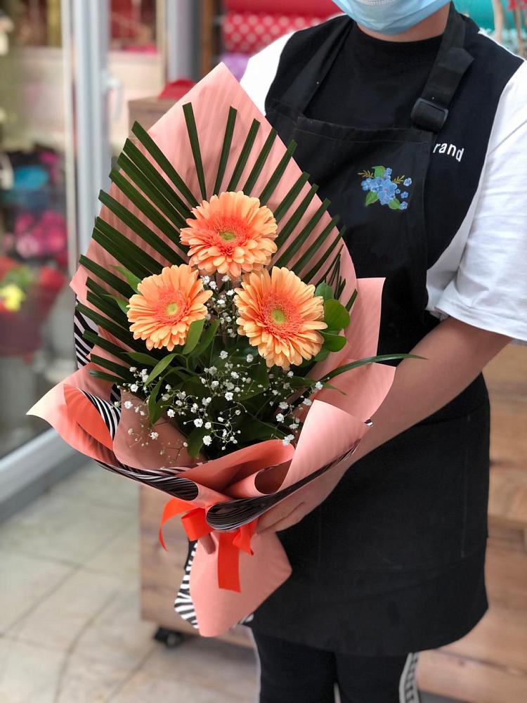 Букет цветов из: Герберы в Веселом