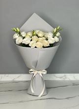 Букет цветов из:  Розы и Лизиантусы в Веселом